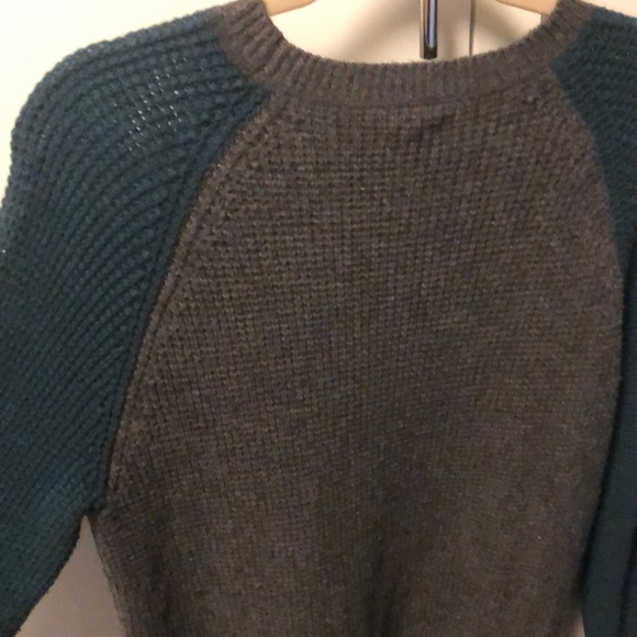 J.Crew Raglan Sweater - Picture 4 of 4